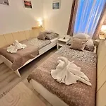 Apartment Majoros Garden Siófok